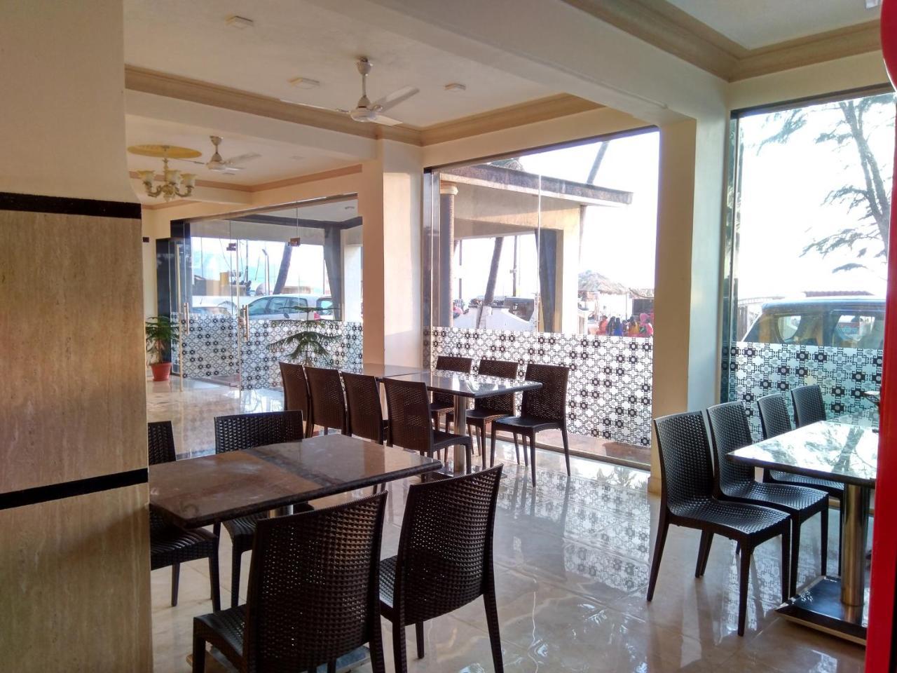 Hotel Murud Marina Exterior foto